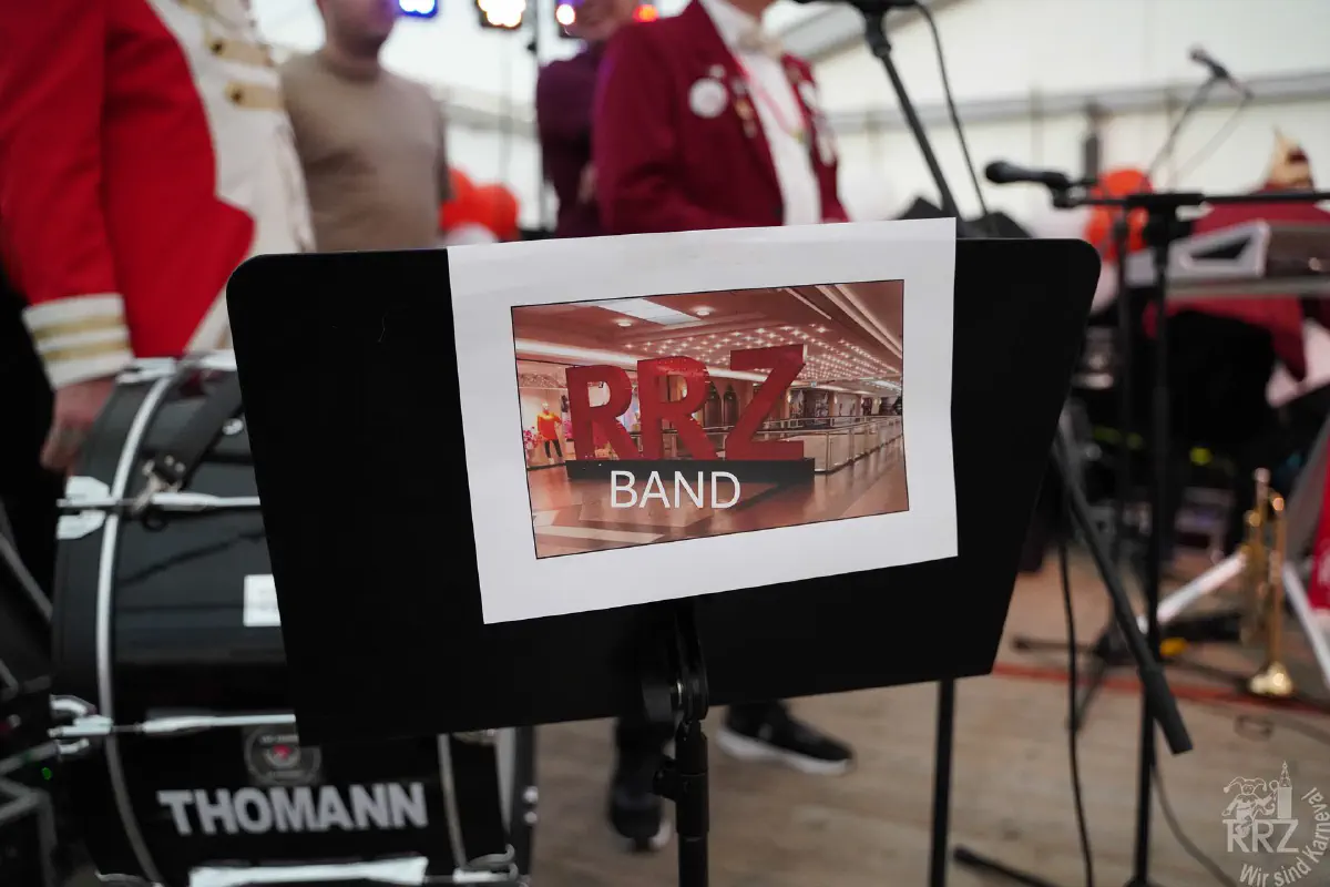 Die RRZ-Band live auf der Bühne